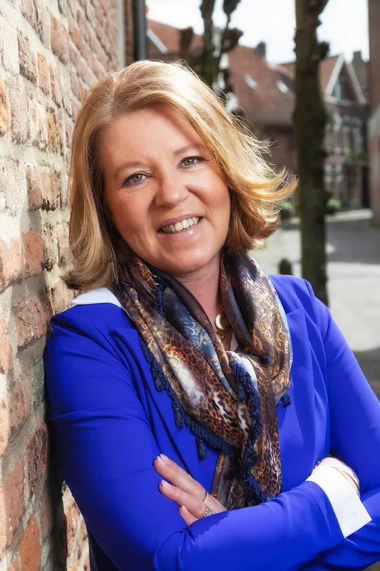 Claudia Blom